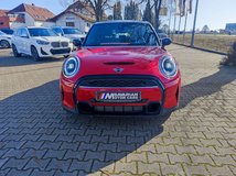 2022 MINI Cooper S Hardtop 4D in Ramstein, Germany