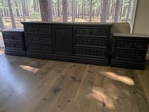 Large Thomasville Dresser & Nightstands 3pc Bedroom Set Solid Wood New in Kingwood, Texas