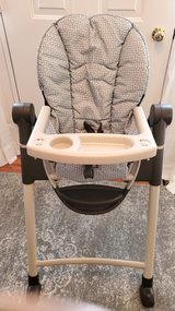 Babies R Us High Chair in Aurora, Illinois