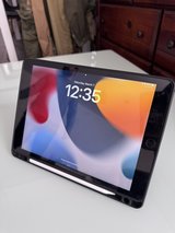 iPad (9th Gen) with case and stylus pen in Stuttgart, GE