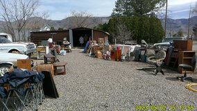 Huge Garage Sale in Alamogordo, New Mexico