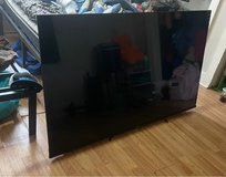 70” Hisense smart tv in Leesville, Louisiana