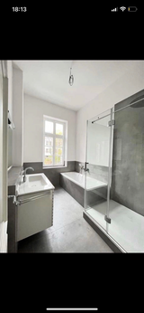 Downtown 3 bed with 2 baths with parking in Wiesbaden, GE