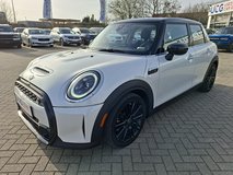 2023 MINI Hardtop 4 Door Cooper S (9668) - Sport Compact Hatchback in Spangdahlem, Germany