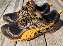 Mens Puma Size 11 Like New in Fort Leonard Wood, Missouri