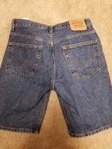 Men's Levi's denim shorts size 32, like new in Chicago, Illinois