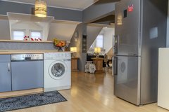 TLA/TDY downtown 1BR 1BA w/ AC, 1min to train station, 5min to RAB [ref: M4B] in Ramstein, Germany