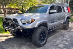 2019 Toyota Tacoma TRD Sport Double Cab 4x4 V6 Power, TRD Premium Sport Package, Overlanding Mod... in Rota, Spain