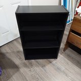 Small Shelf Unit in Alamogordo, New Mexico