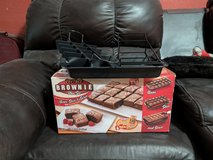 Perfect Brownie Pan Set in Alamogordo, New Mexico