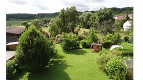 RARE FIND – Spacious 3BR / 2BA Home + Huge Park Garden | 15 min to Panzer/Patch/Kelley in Stuttgart, GE