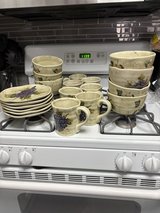 Dishes in Bolingbrook, Illinois