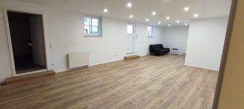 Amberg modern Apartment w. 2 bed and Garage in Grafenwoehr, GE