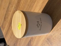 Cat treat jar in Alamogordo, New Mexico