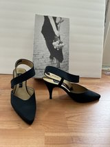 New Kenneth Cole Peau Derek Slingback Heels - Size 7M in Joliet, Illinois