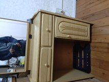 small cute dress ing table in Fort Riley, Kansas