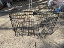 Metal dog kennel/cage in Byron, Georgia