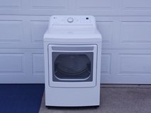 LG Gas Dryer. Like New! in Naperville, Illinois