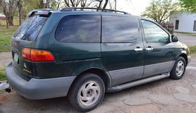 2000 Toyota Sienna Van in Alamogordo, New Mexico