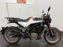 HUSQVARNA VITPILEN401 in Okinawa, Japan