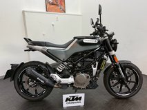 HUSQVARNA SVARTPILEN250 in Okinawa, Japan