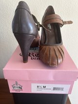 Mary Jane Pumps in Alamogordo, New Mexico