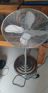 Metal stand up fan 20 inches in Wiesbaden, GE