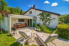 Exclusive Family Residence with Indoor Pool, Sauna & Separate Guest Apartment in Stuttgart, GE