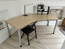 Solid German Desk in Ramstein, Germany