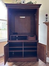 Tv entertainment cabinet in Joliet, Illinois
