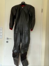 Vanson Female Motorcycle Leathers in Wiesbaden, GE