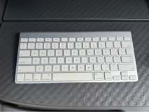 Bluetooth Apple Keyboard in Okinawa, Japan