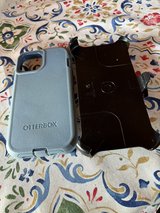 iPhone 13 outer box in Fort Leonard Wood, Missouri