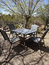 table and 4 chairs, like new in Alamogordo, New Mexico