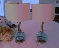 2 matching lamps in Alamogordo, New Mexico