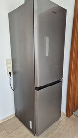 Samsung Kühl-Gefrierkombination(1 Jahr Nutzung) in Wiesbaden, GE