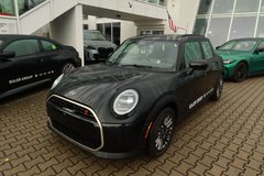 2026 MINI Cooper S 4-door Promo $12,576 below U.S. MSRP in Ramstein, Germany