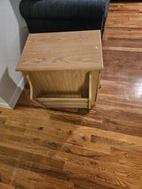 End table with magazine holder in Alamogordo, New Mexico