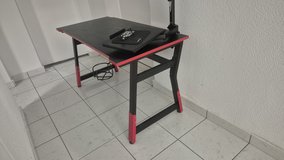 Computertisch in Wiesbaden, GE