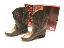 Women's Western Boots in Bolingbrook, Illinois