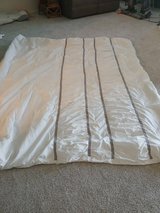 King size quilt , with two shams and three pillows in Alamogordo, New Mexico