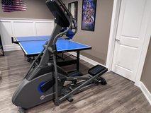 Elliptical machine - like new in Naperville, Illinois