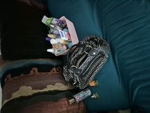 5 euro for all: purse, perfume, toiletries in Wiesbaden, GE