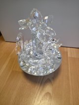 Crystal Swan & Flower Figurine – Rotating Sparkling Display in Ramstein, Germany