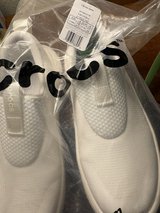 Unisex Brand New Crocs in Fort Leonard Wood, Missouri