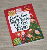 (1) My Weird School Special Deck the Halls We're Off the Walls! Christmas Book in Bolingbrook, Illinois