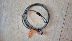 Laptopschloss orange in Wiesbaden, GE