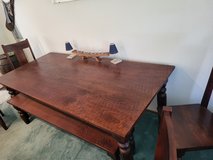 Dinning room table set seats 6 in Sacramento, California