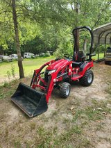 ANYBODY WORK ON MAHINDRA TRACTORS in DeRidder, Louisiana