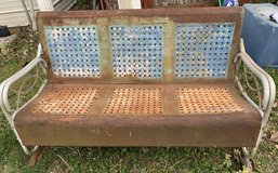 3 seater chair in Fort Campbell, Kentucky